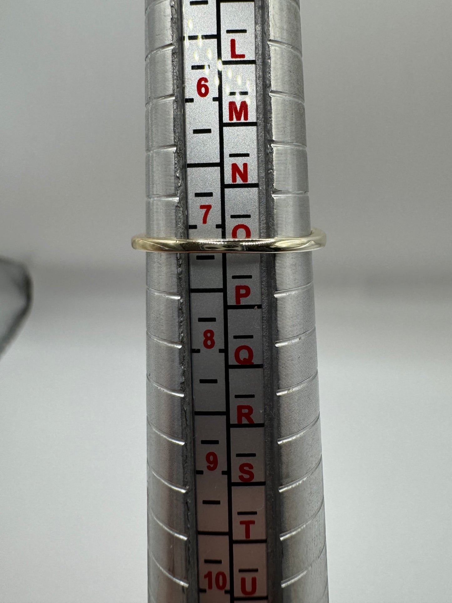 Silver cz ring (7.25-O)