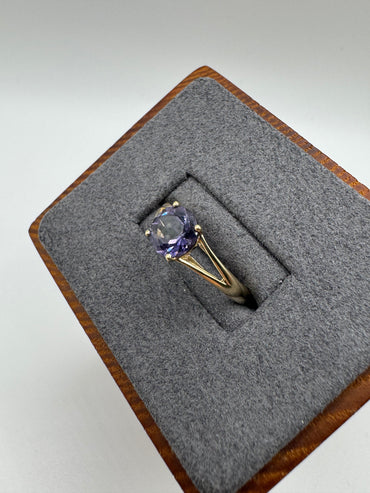 9ct gold tanzanite ring
