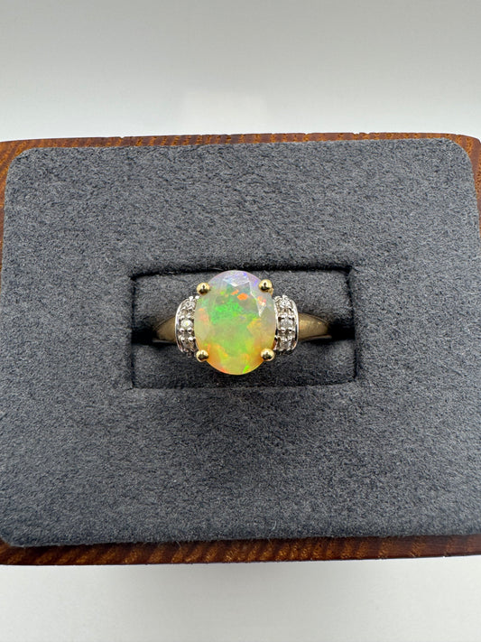 9ct gold opal and diamond ring