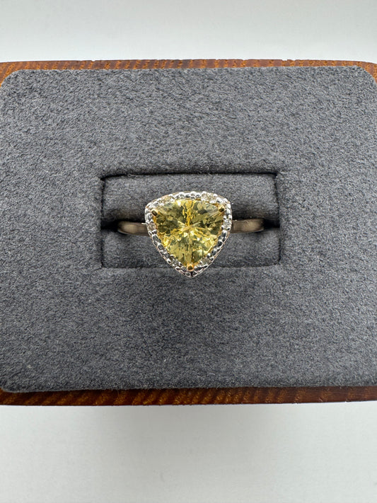 9ct gold quartz and diamond ring