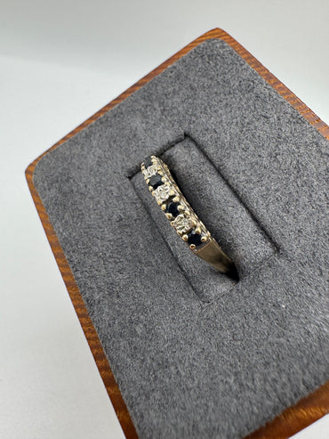 9ct gold sapphire and diamond ring
