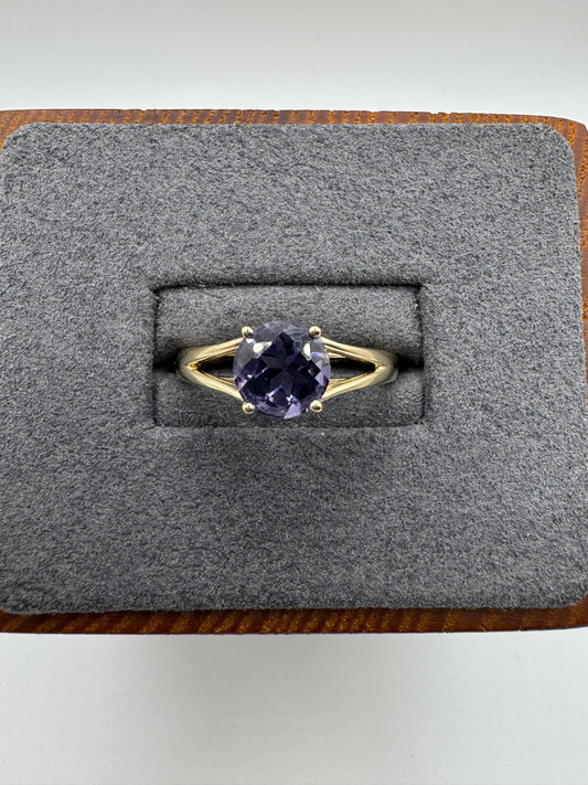 9ct gold tanzanite ring