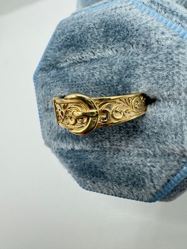 9ct gold engraved buckle ring