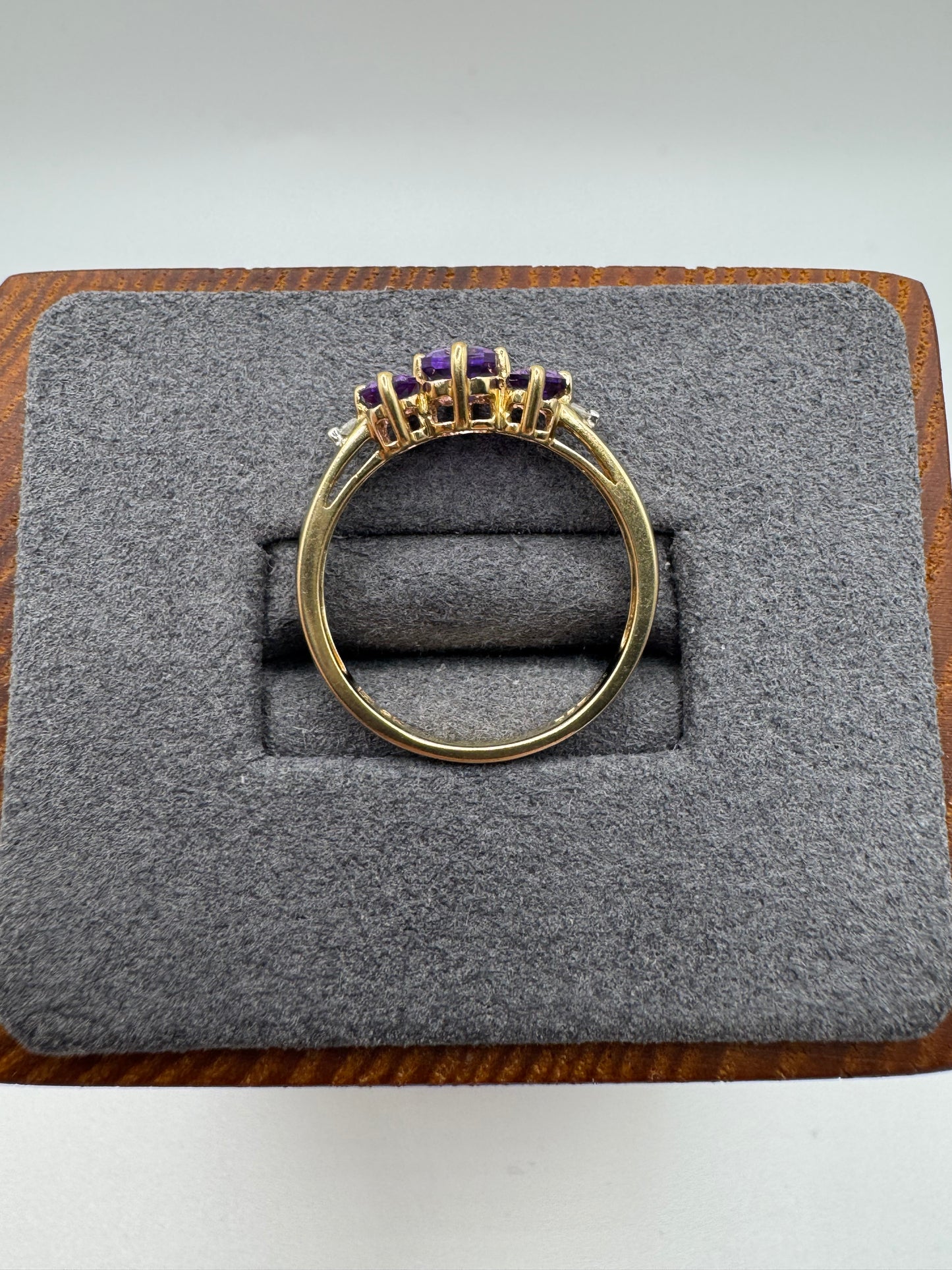 9ct gold amethyst and diamond ring