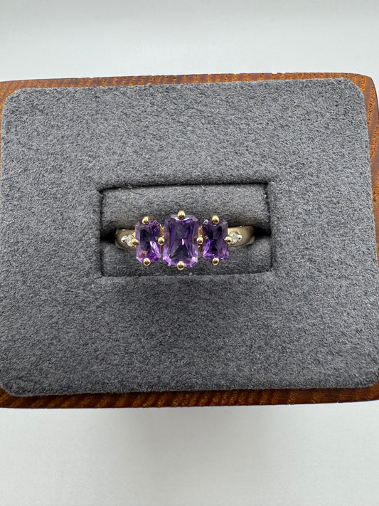 9ct gold amethyst and diamond ring