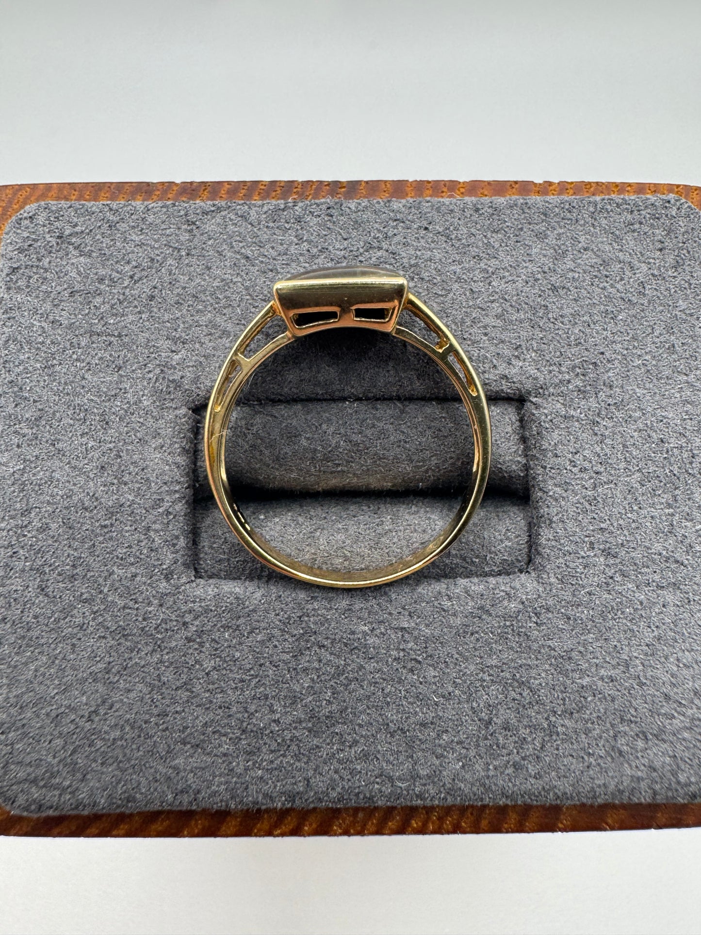 9ct gold ammolite ring