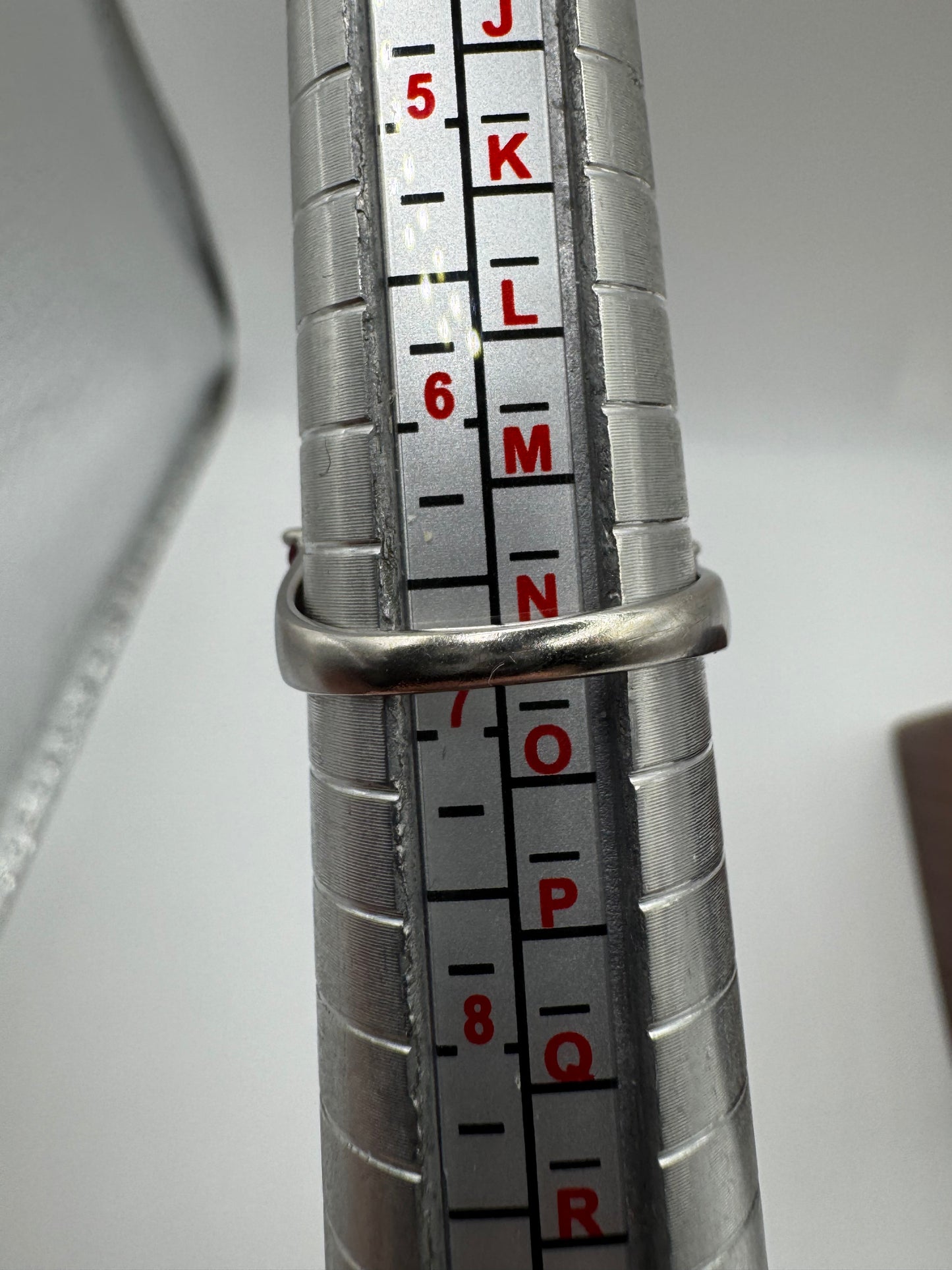 9ct white gold ruby and emerald ring