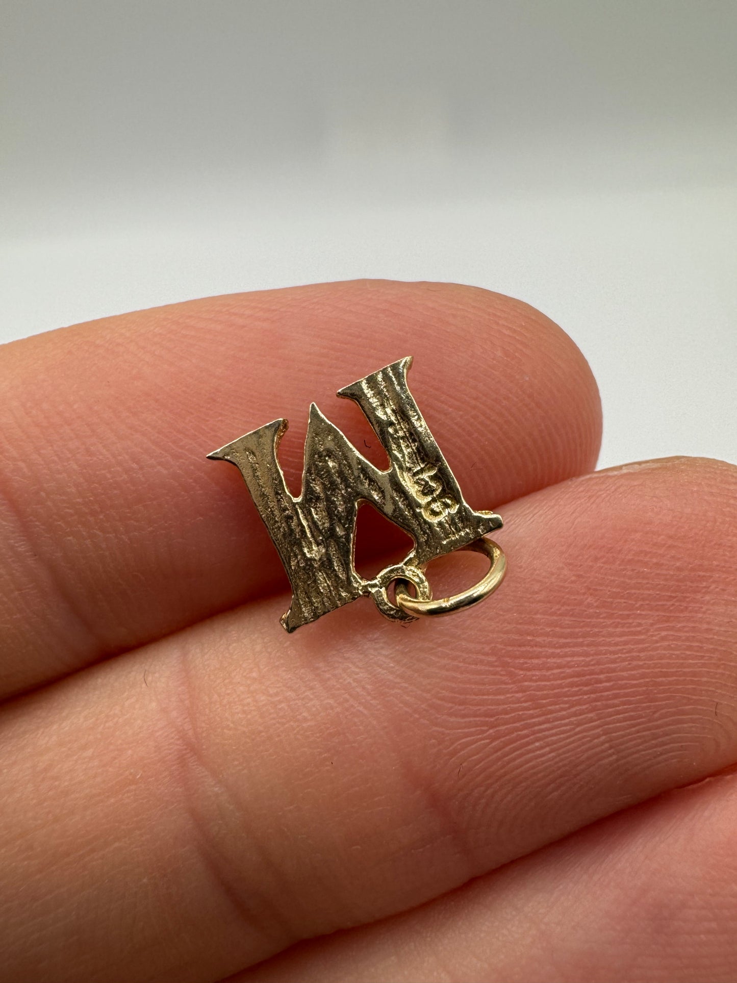 9ct gold initial charm