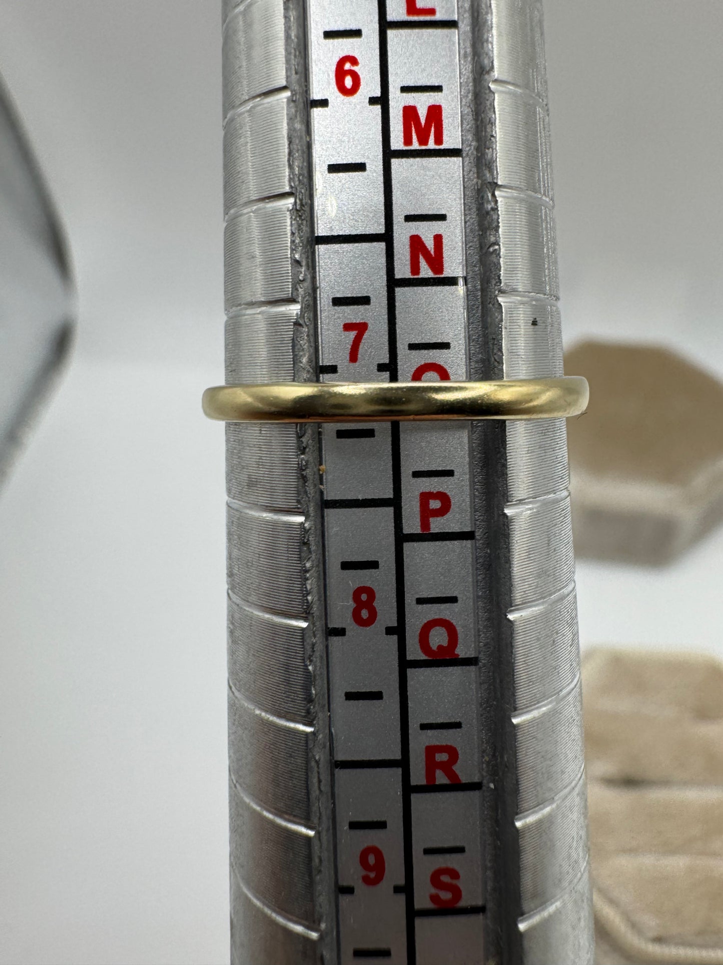 9ct gold sapphire and diamond ring