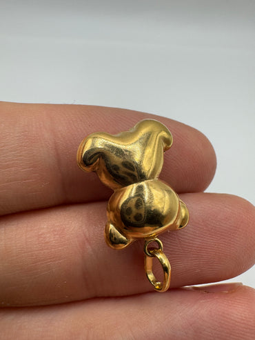 9ct gold enamelled teddy bear charm