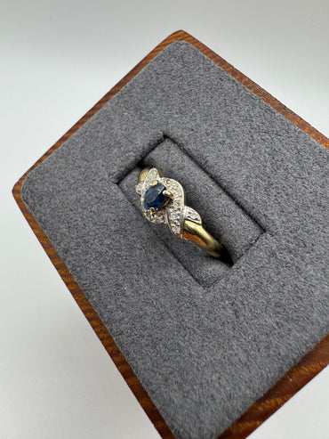 9ct gold sapphire and diamond ring