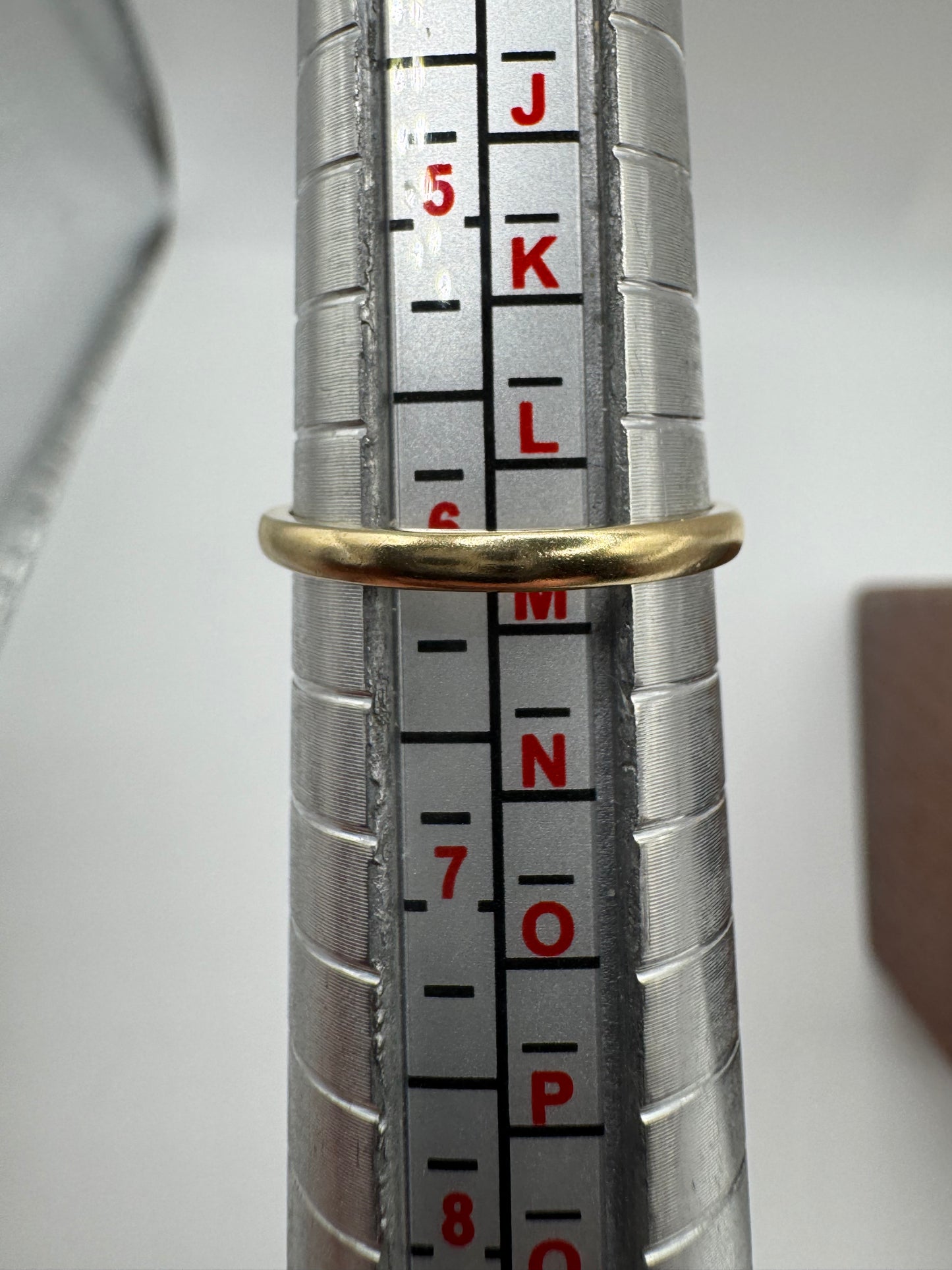 9ct gold sapphire and diamond ring