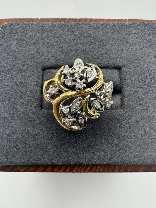 Heavy 9ct gold diamond cluster ring