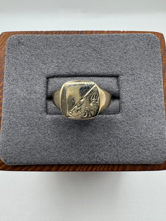 9ct gold signet ring