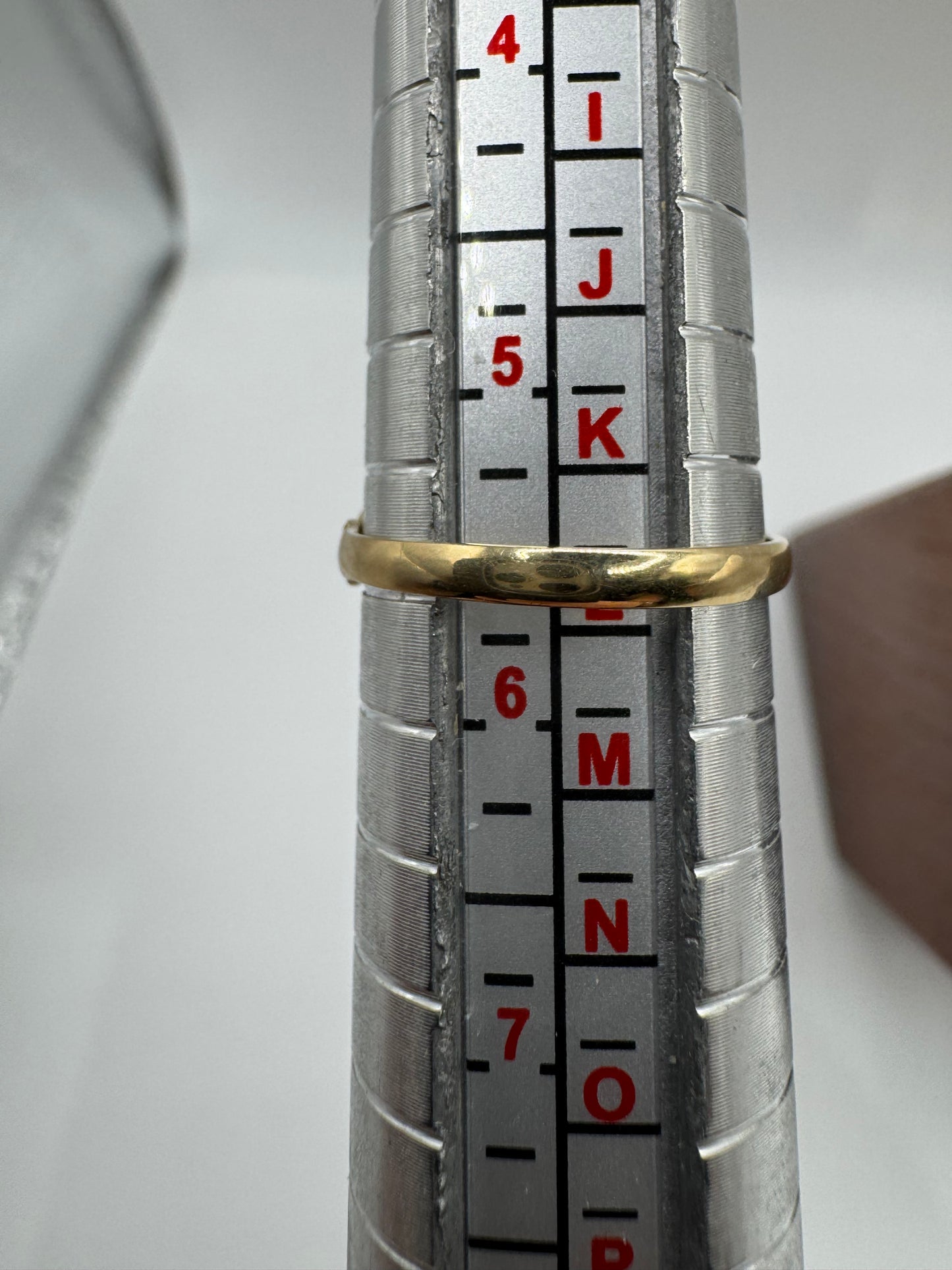 9ct gold sapphire gypsy ring