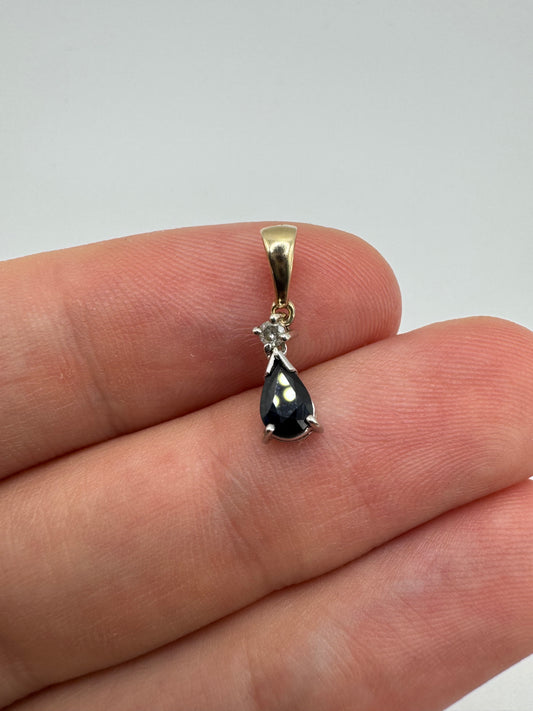 9ct gold sapphire and diamond pendant