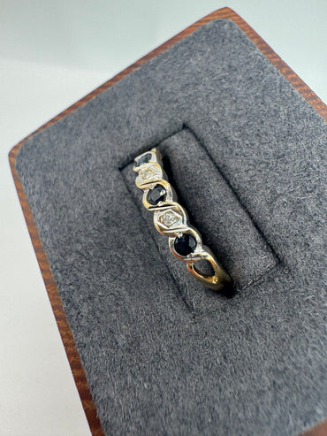 9ct gold sapphire and diamond ring