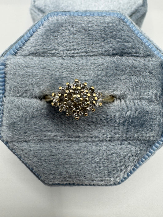 9ct gold 0.25ct diamond cluster ring