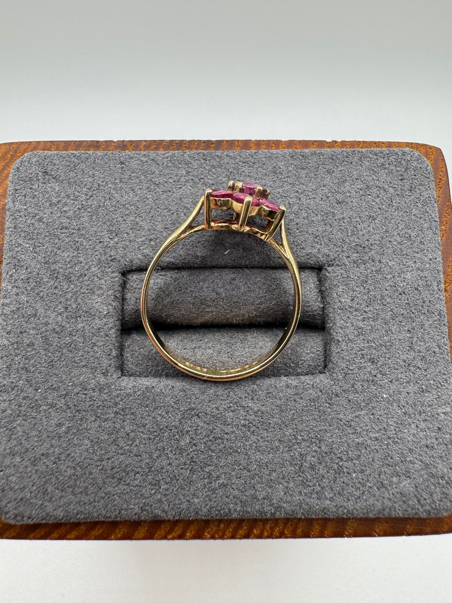 9ct gold ruby cluster ring