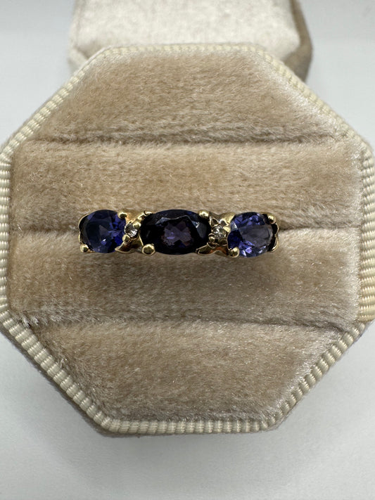 9ct gold tanzanite and diamond ring