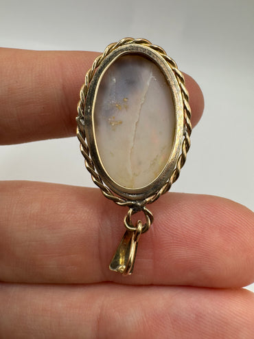 9ct gold large opal pendant