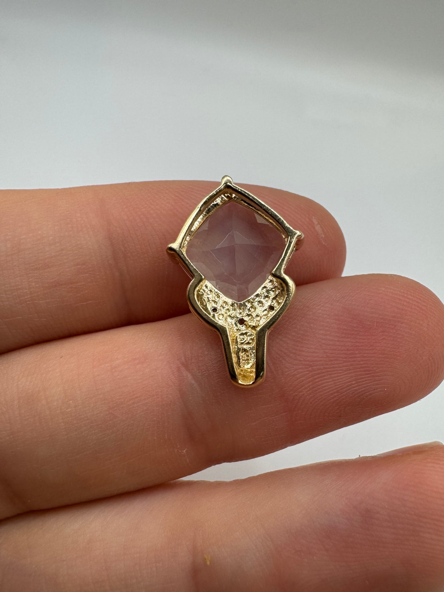 9ct gold quartz and diamond pendant