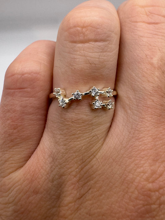 Silver cz ring (7.25-O)