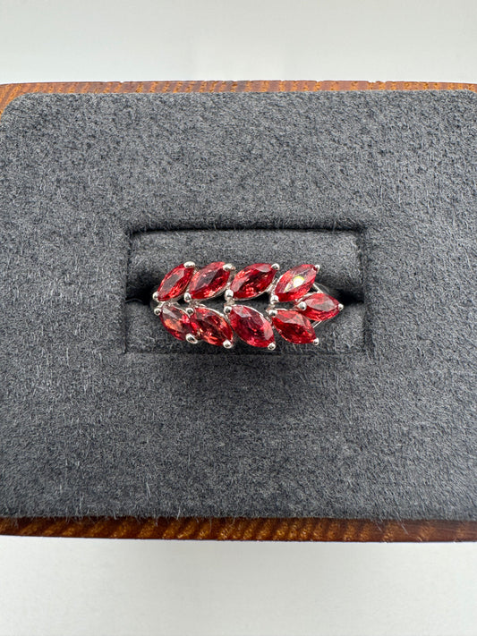 9ct white gold sapphire cluster ring