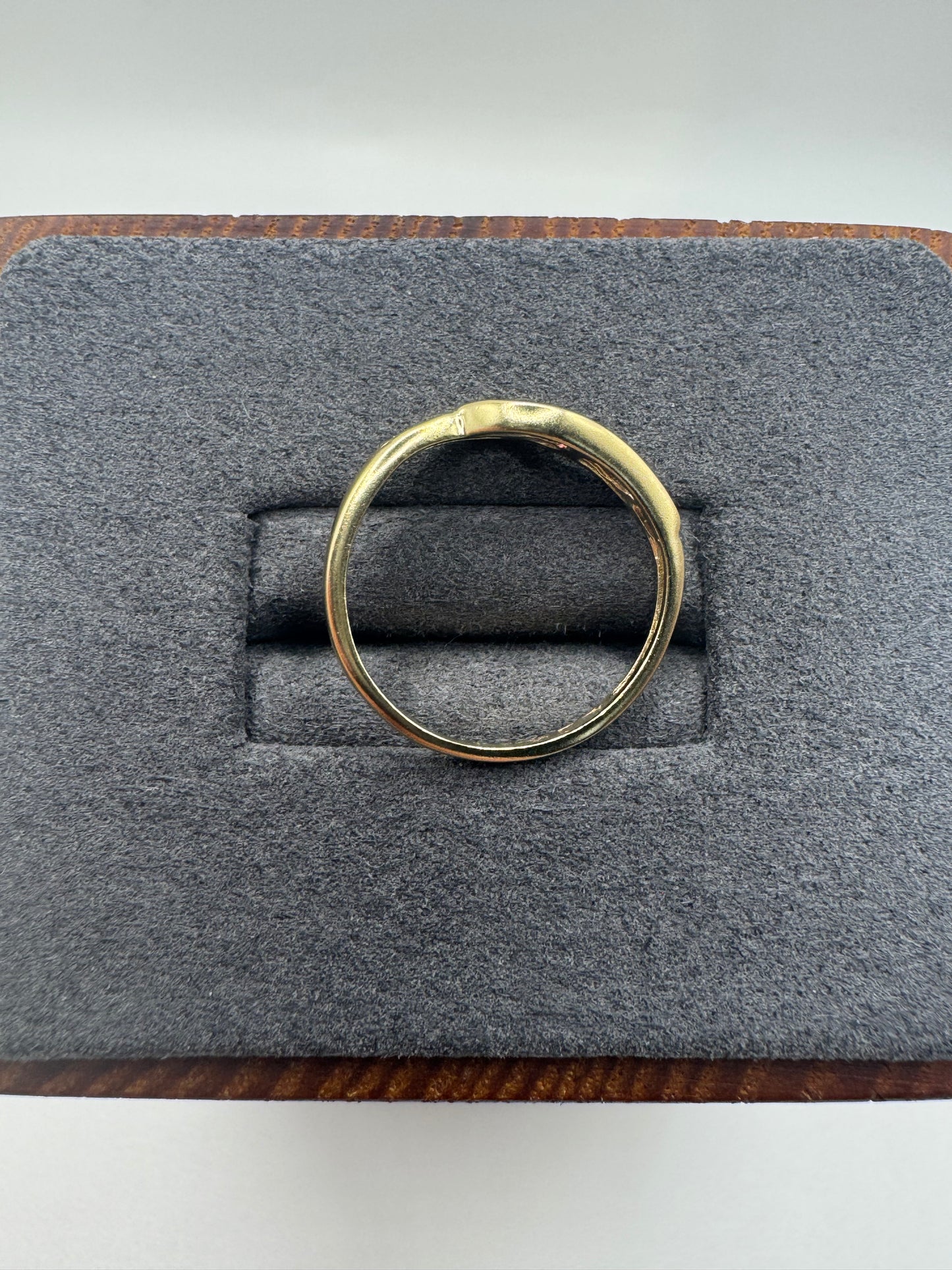 9ct gold ruby ring