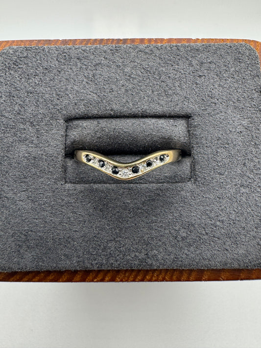 9ct gold sapphire and diamond wishbone ring