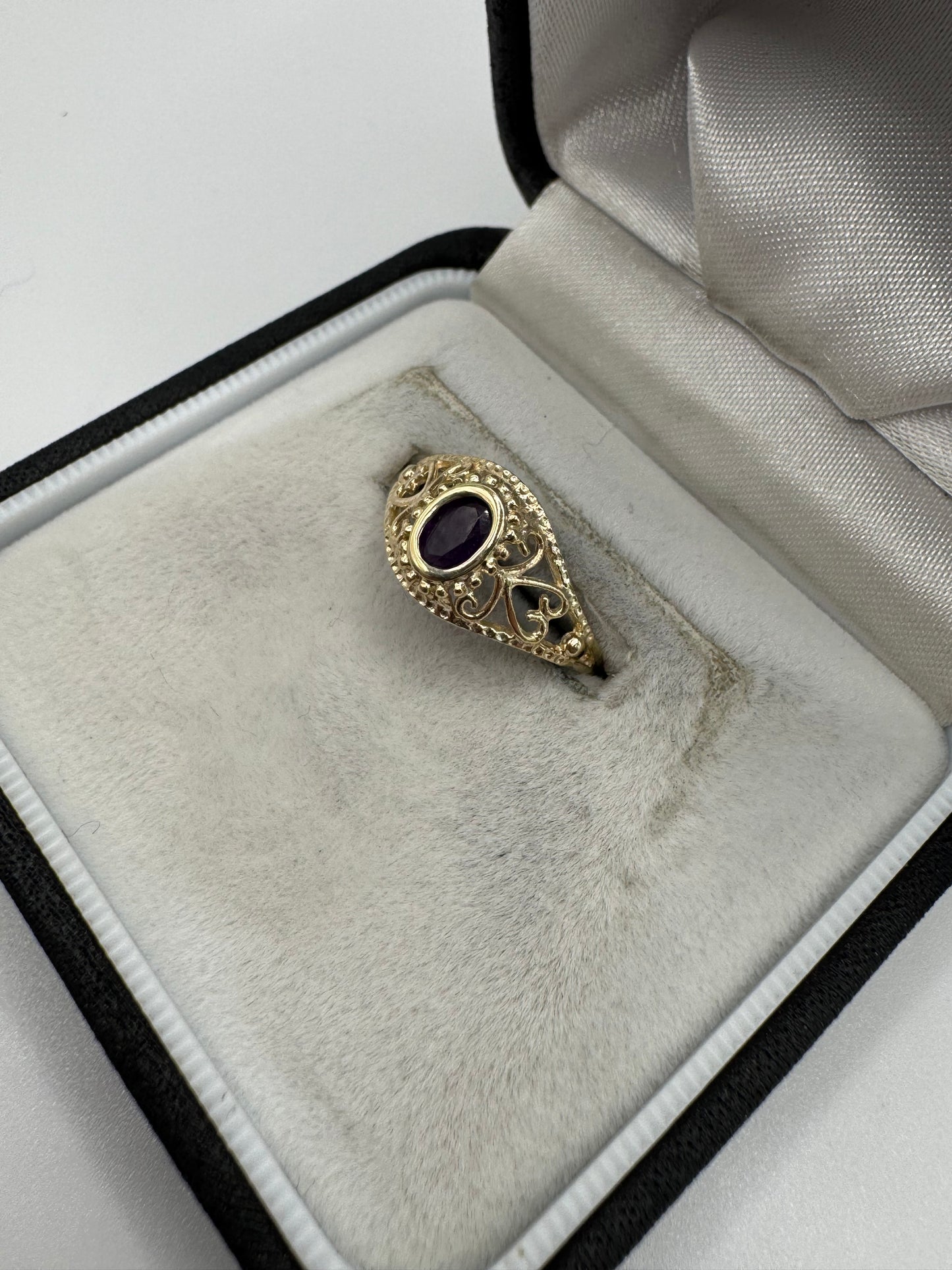 9ct gold amethyst ring