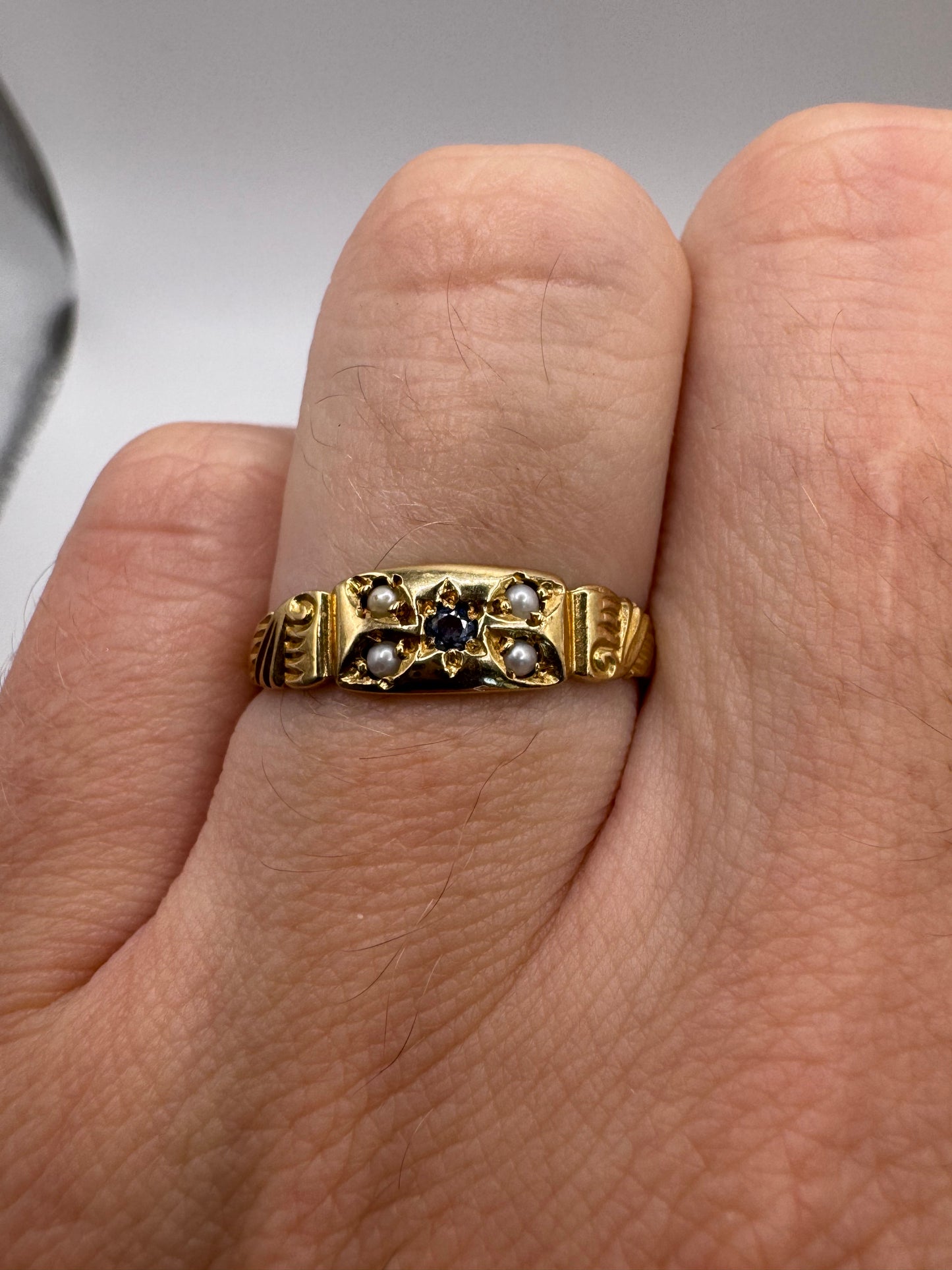 9ct gold sapphire and pearl gypsy ring