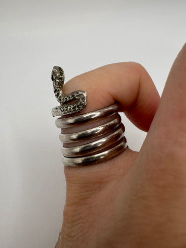 Silver snake ring (6.75-N)