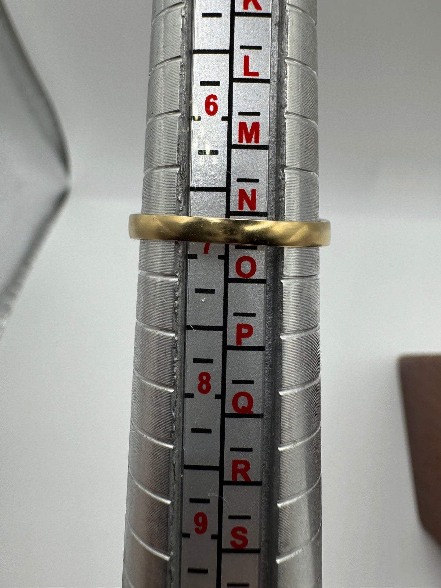 9ct gold tanzanite and zircon ring