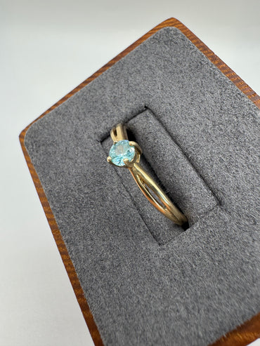 9ct gold blue zircon ring