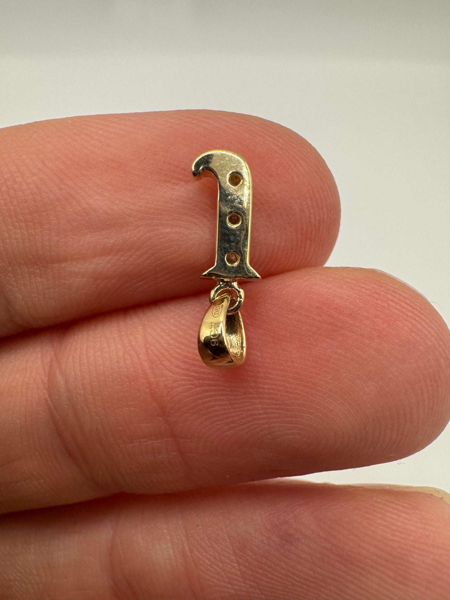 9ct gold diamond initial J pendant
