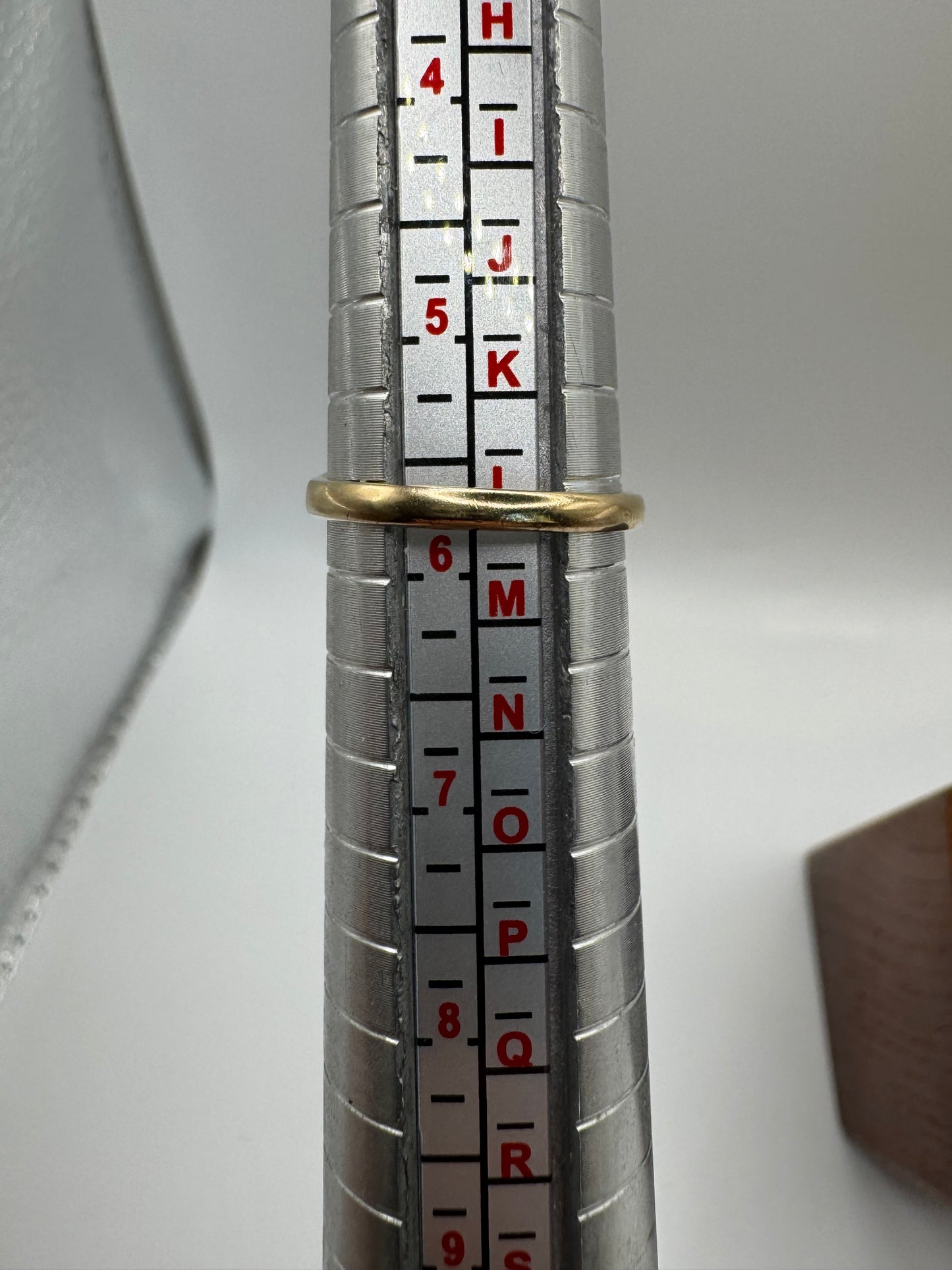 9ct gold garnet cluster ring