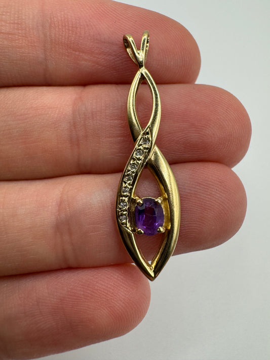 9ct gold amethyst and diamond pendant