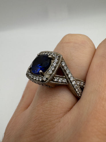 Silver gemstone ring