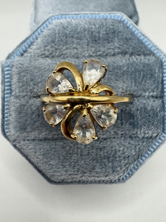 Heavy 9ct gold rainbow moonstone flower ring