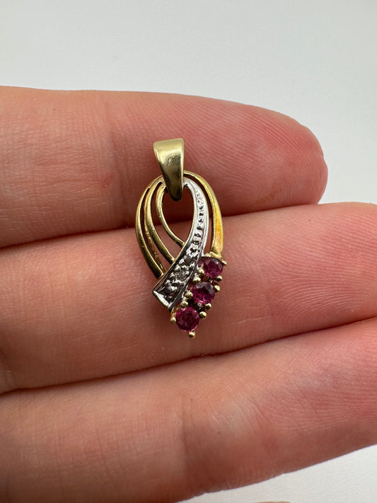 9ct gold ruby and diamond pendant