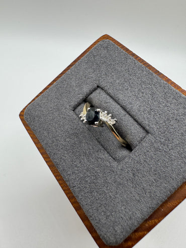9ct gold sapphire and diamond ring