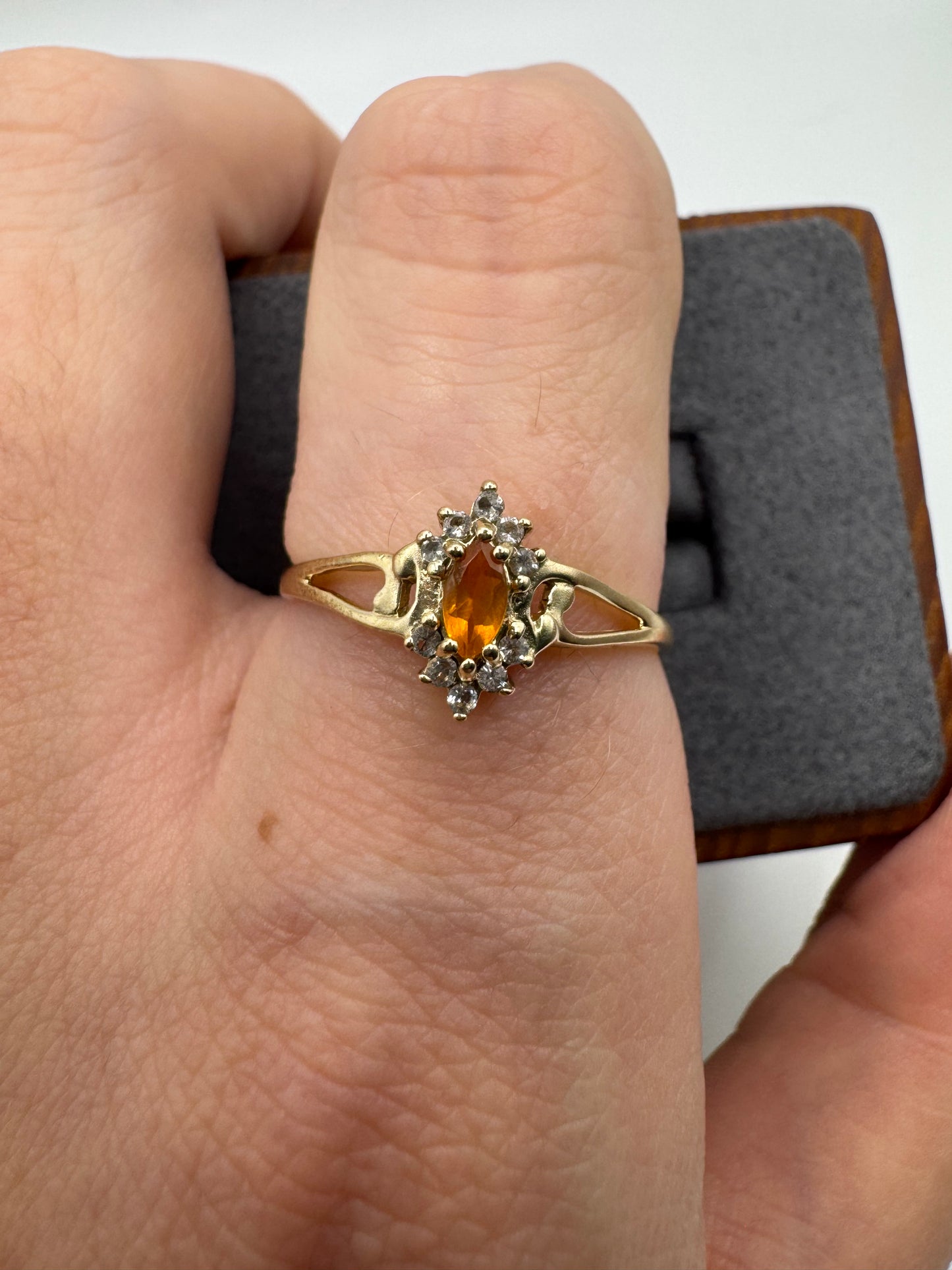 9ct gold citrine and zircon ring
