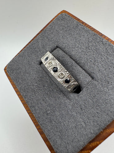 9ct white gold sapphire and diamond ring