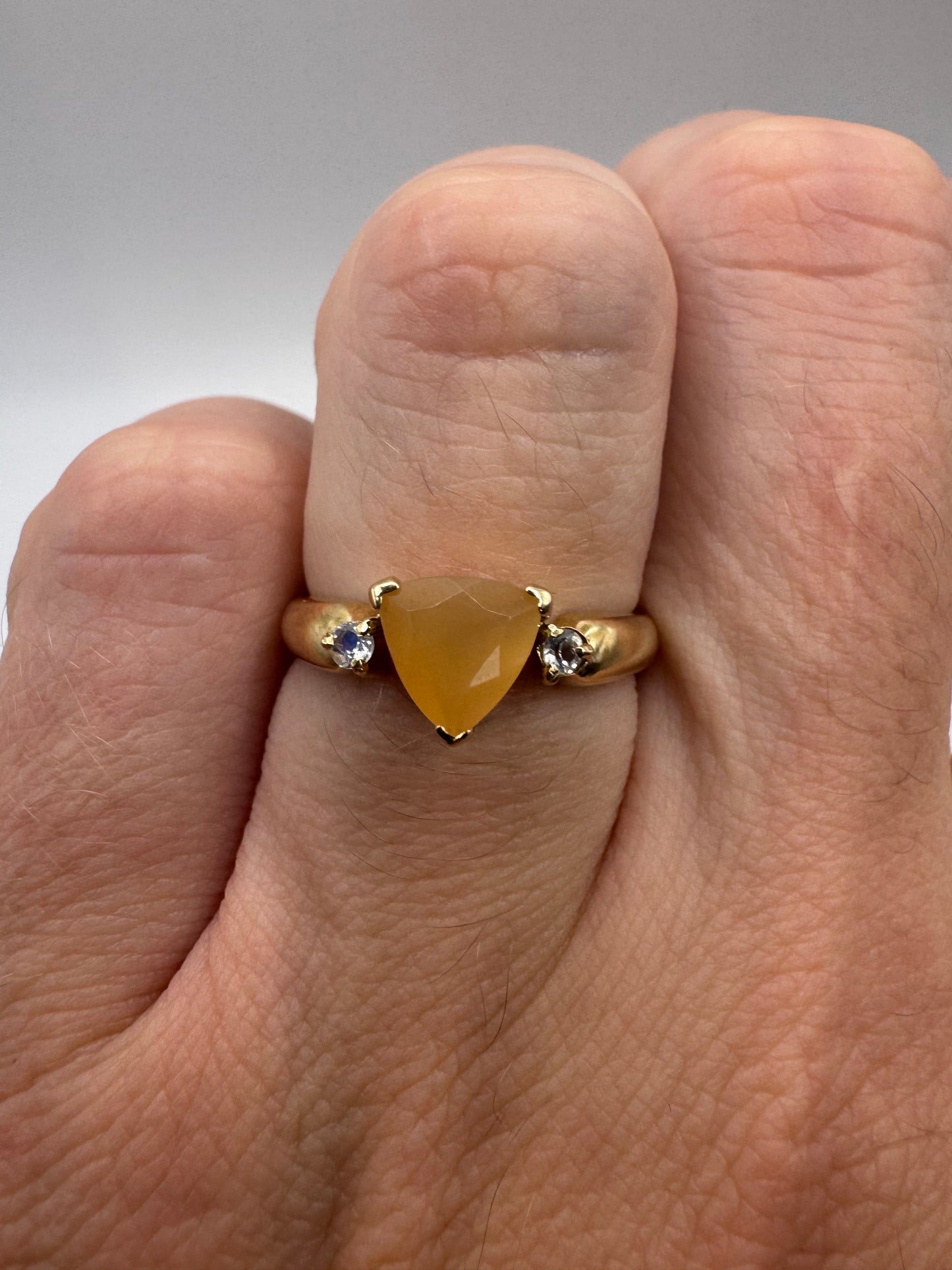 9ct gold quartz and zircon ring