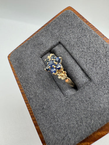 9ct gold sapphire flower ring