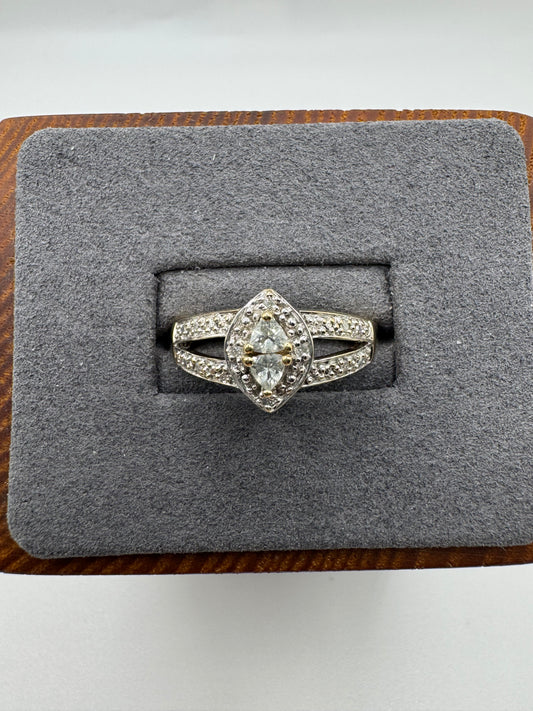 9ct gold quartz and diamond ring