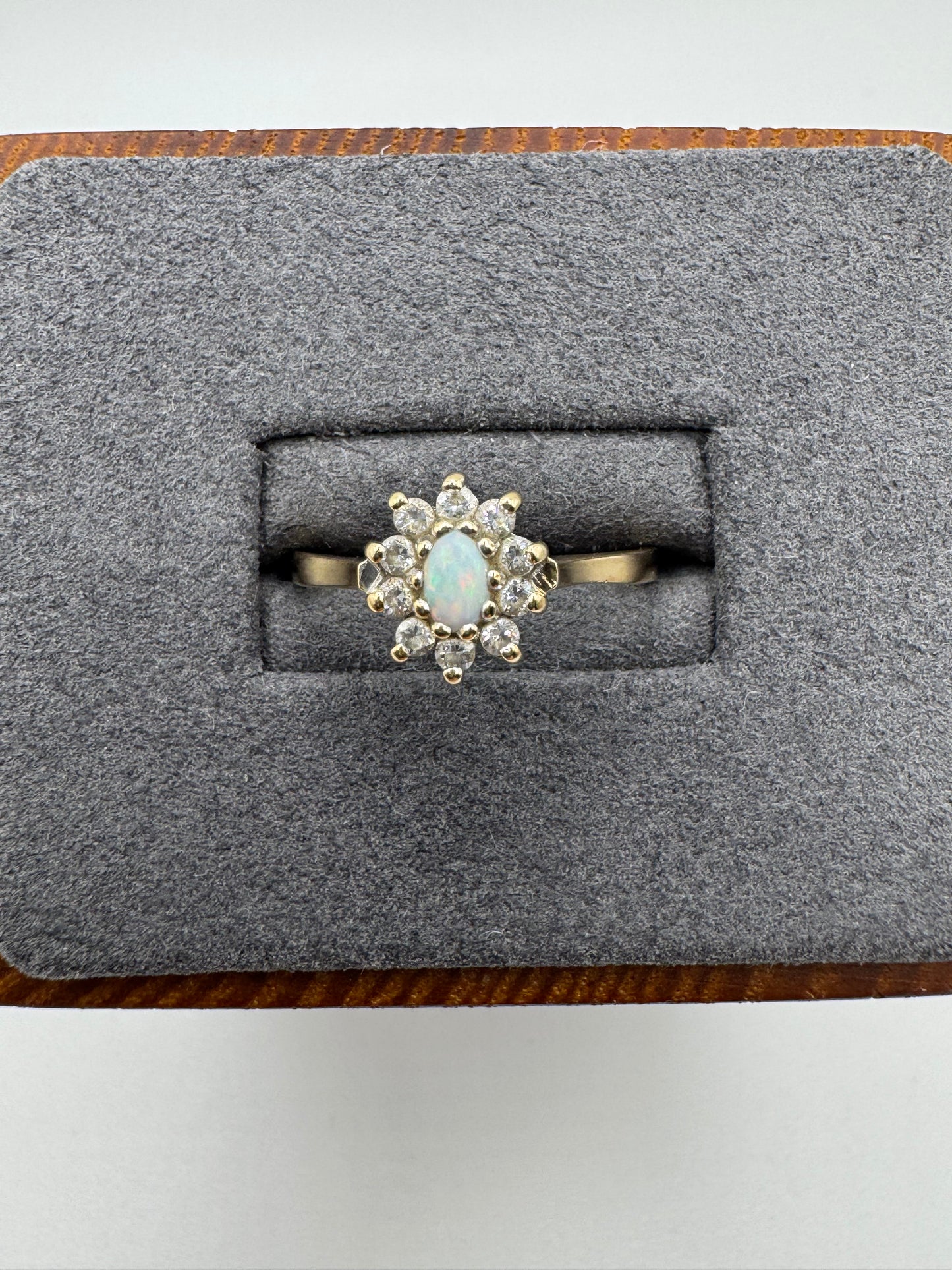 9ct gold opal and cz ring