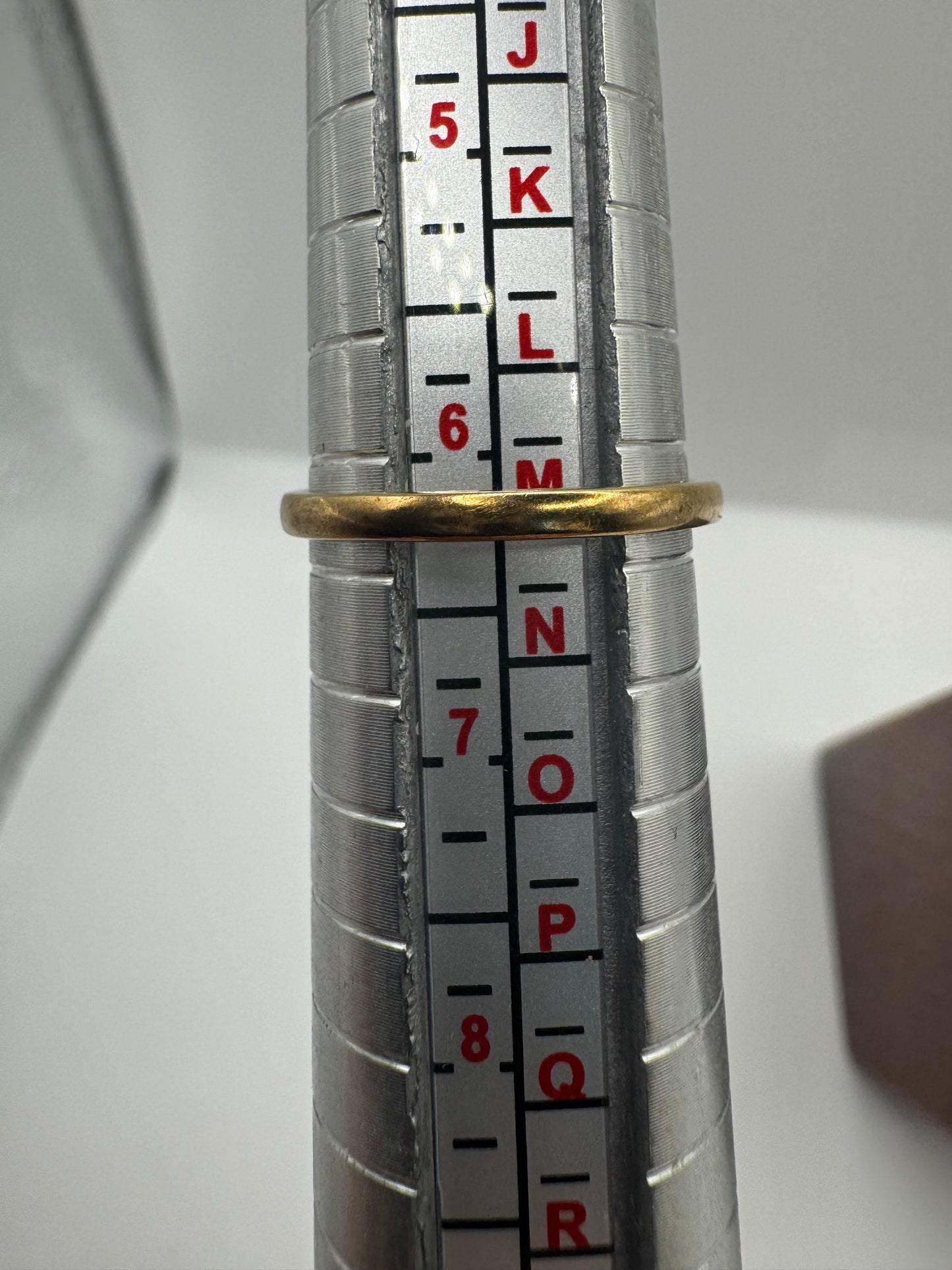 9ct gold emerald and diamond ring