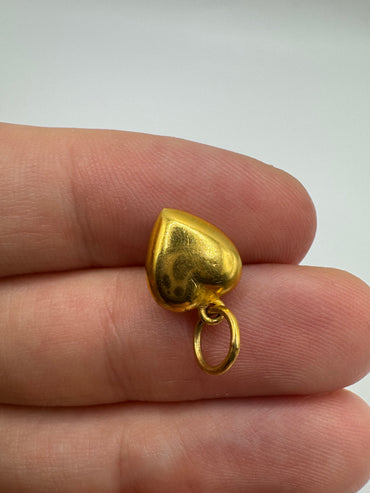 9ct gold heart charm